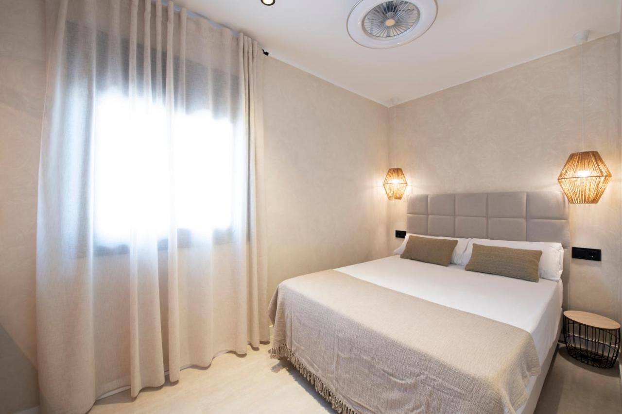 Apartamentos Marplana Castelldefels Exterior foto