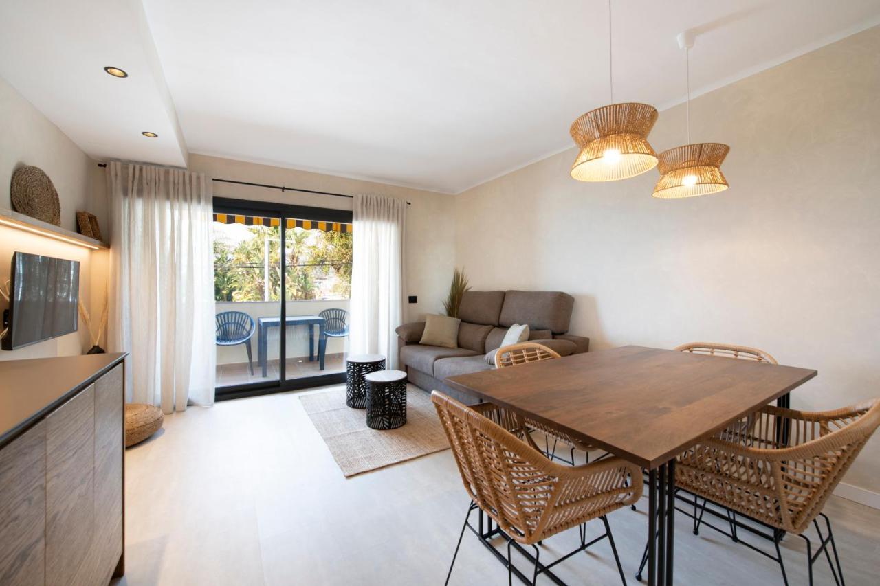 Apartamentos Marplana Castelldefels Exterior foto